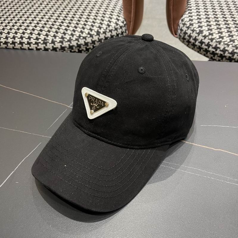 Prada cap (584)