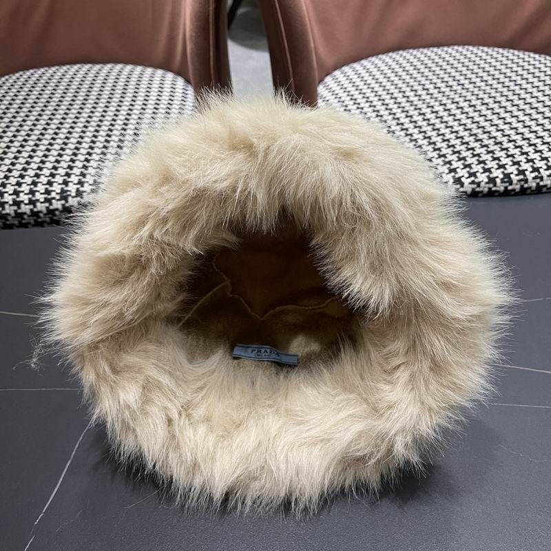 Prada hat (382)