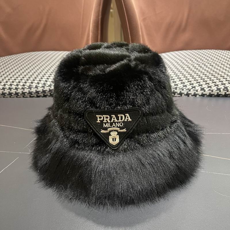 Prada hat (404)