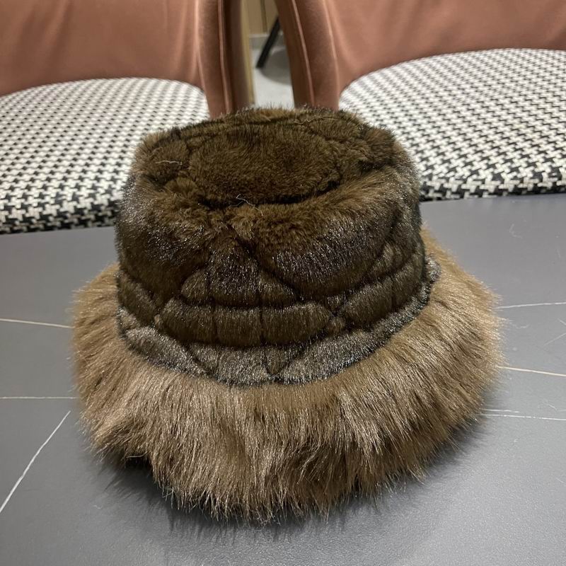 Prada hat (422)
