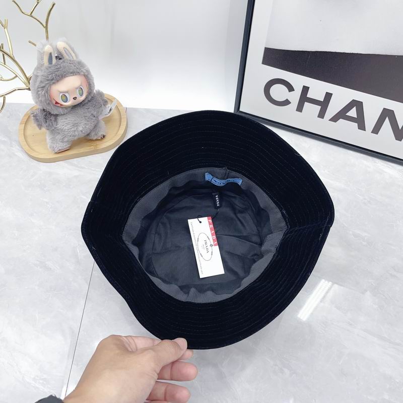 Prada hat dx (29)