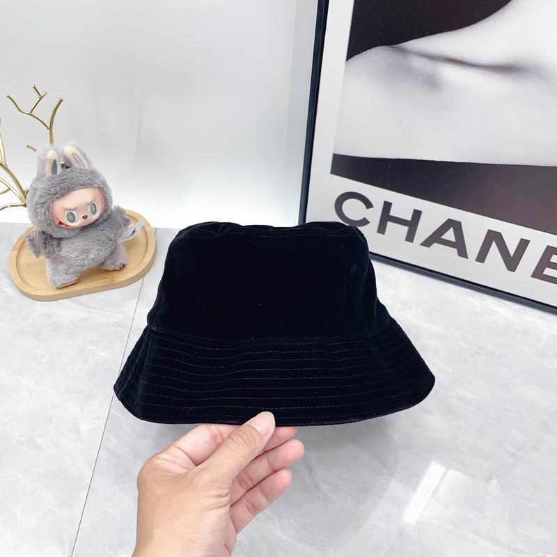 Prada hat dx (30)
