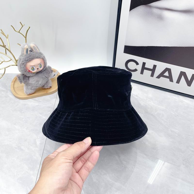 Prada hat dx (31)
