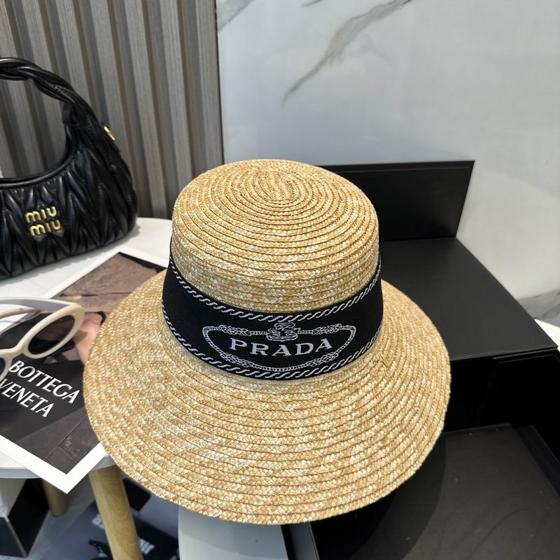 Prada top hat (419)