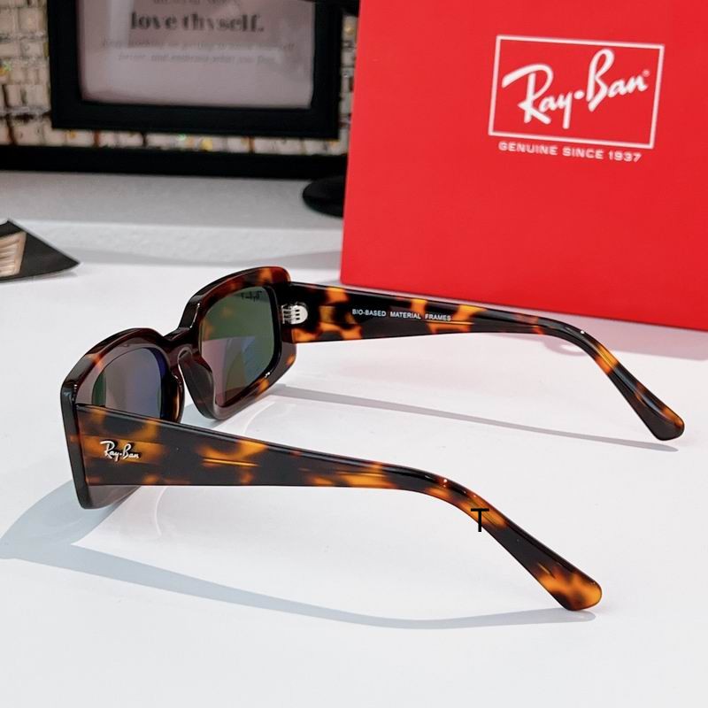Rayban RB4395 54 21 140 A07