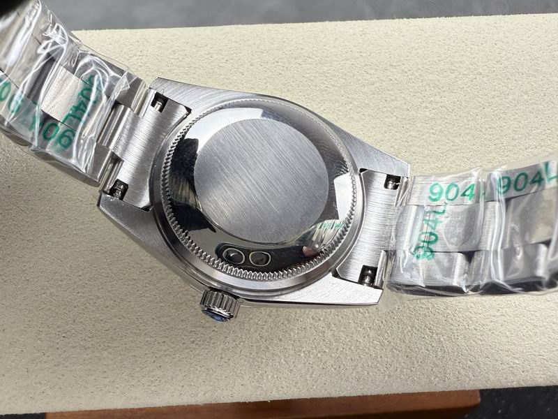 Rolex 31mm 28-Oyster Perpetual (4)