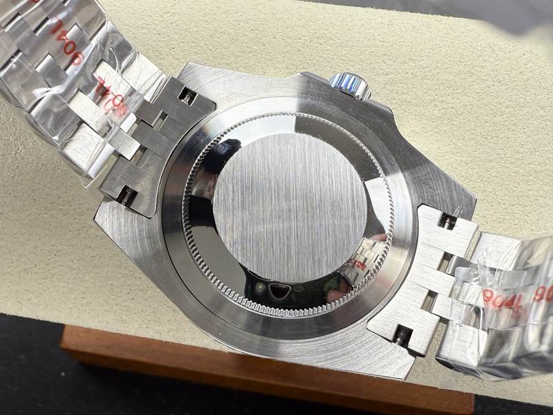 Rolex 40mm 26-GMT (2)