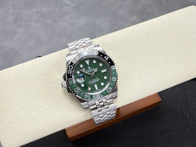 Rolex 40mm 26-GMT (5)