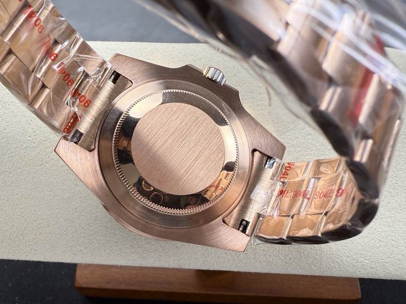 Rolex 40mm 27-GMT (11)