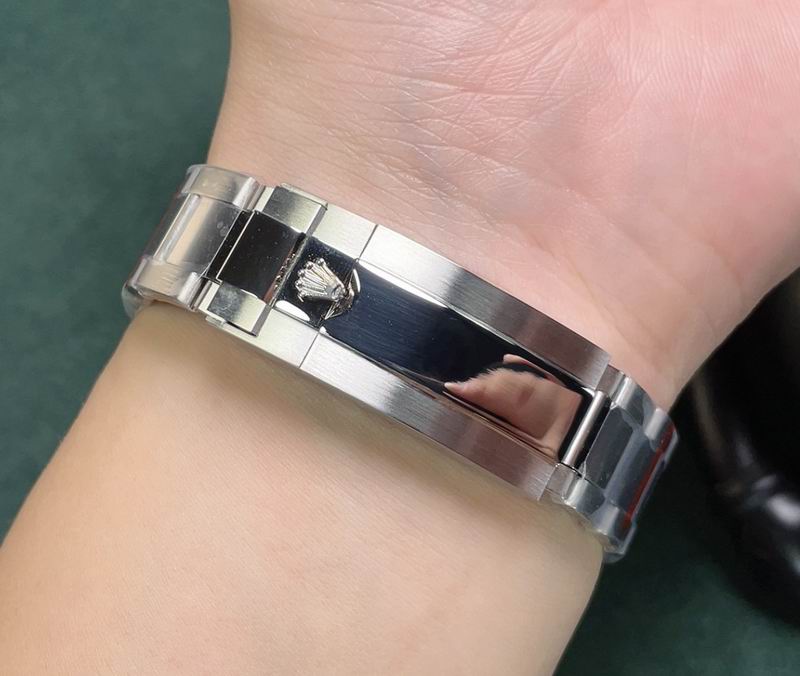 Rolex 40mm 40-Date Just (32)