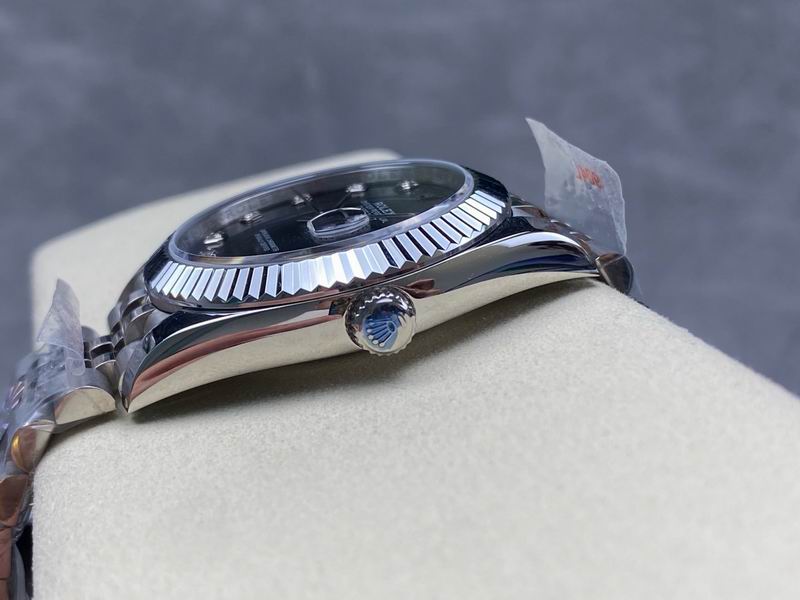 Rolex 41mm 20-Date Just (3)