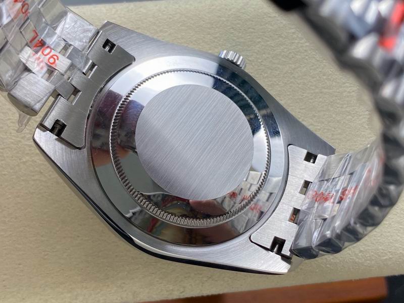 Rolex 41mm 20-Date Just (4)