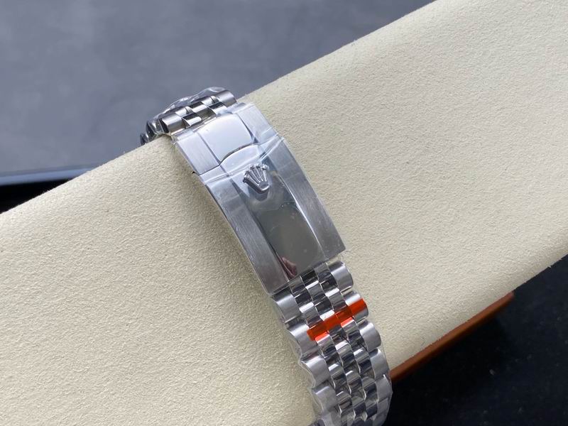 Rolex 41mm 20-Date Just (5)