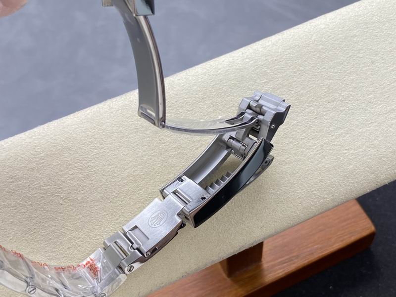 Rolex 44mm 14-Deepsea (6)