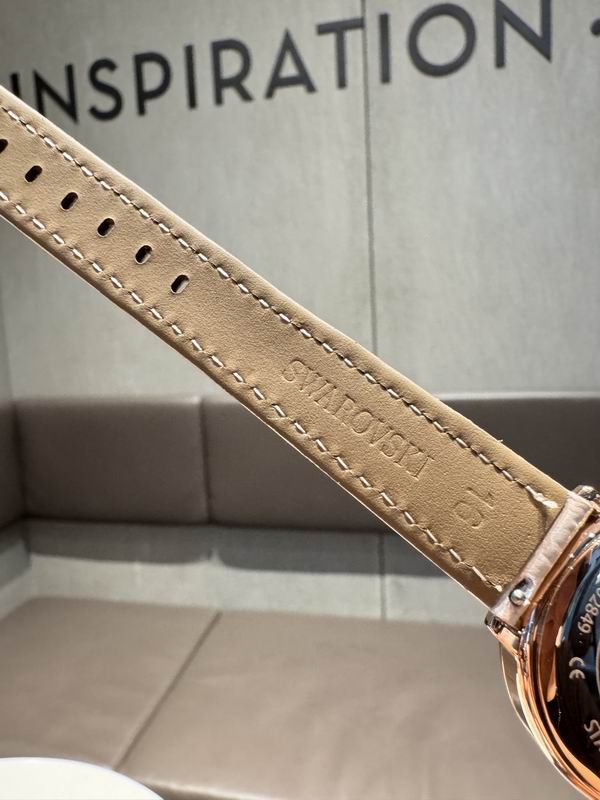 Swarovski 36mm 25 (2)