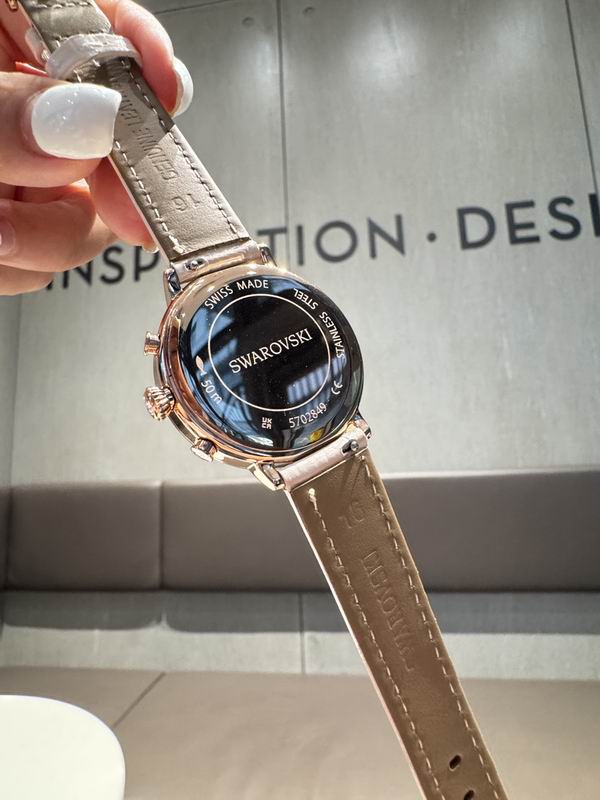 Swarovski 36mm 25 (7)