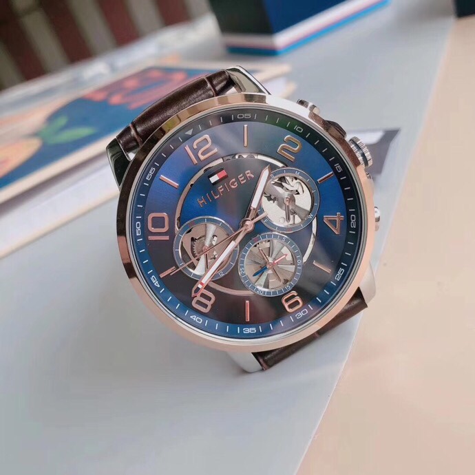 Tommy 44mm 26 (19)