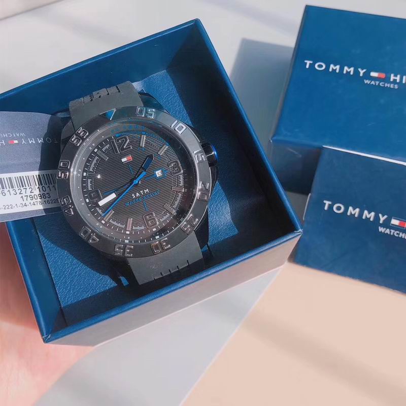 Tommy 44mm 40 (19)
