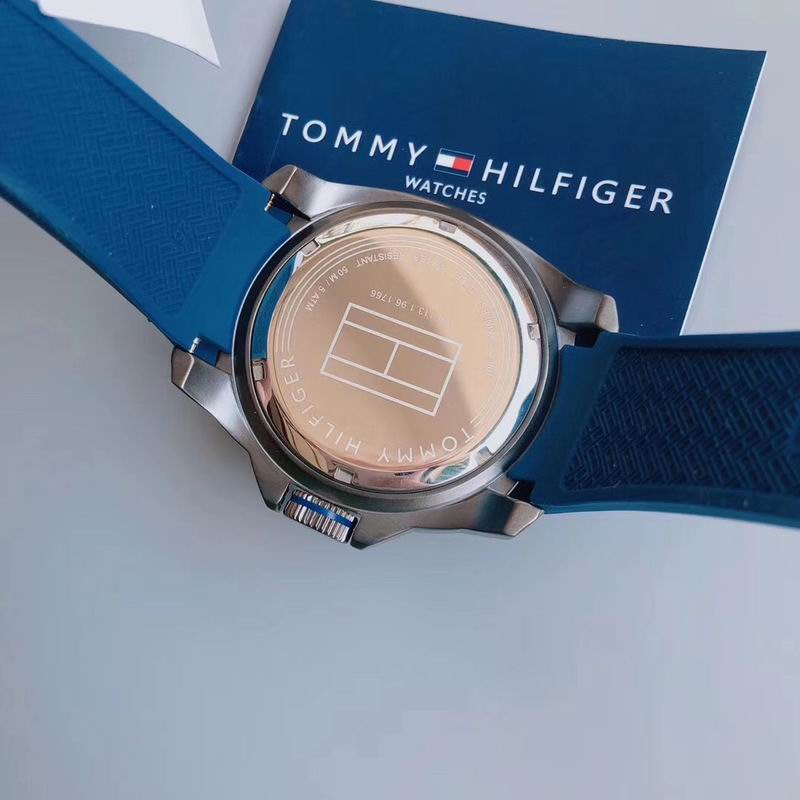 Tommy 44mm 40 (31)