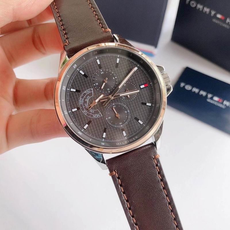 Tommy 44mm 44 (14)