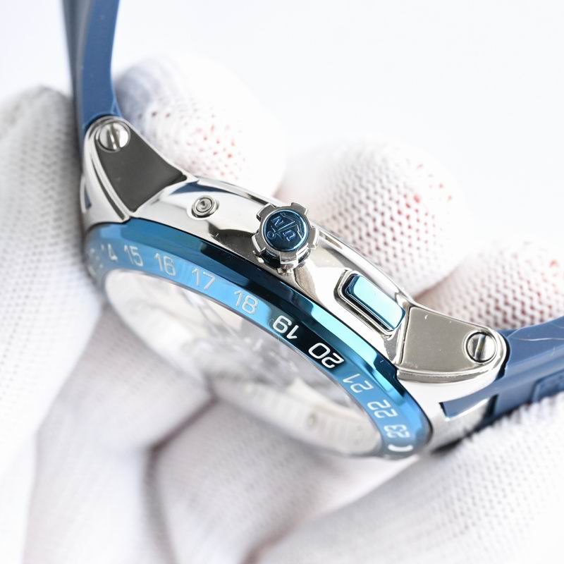 Ulysse Nardin 44mm 06 (22)