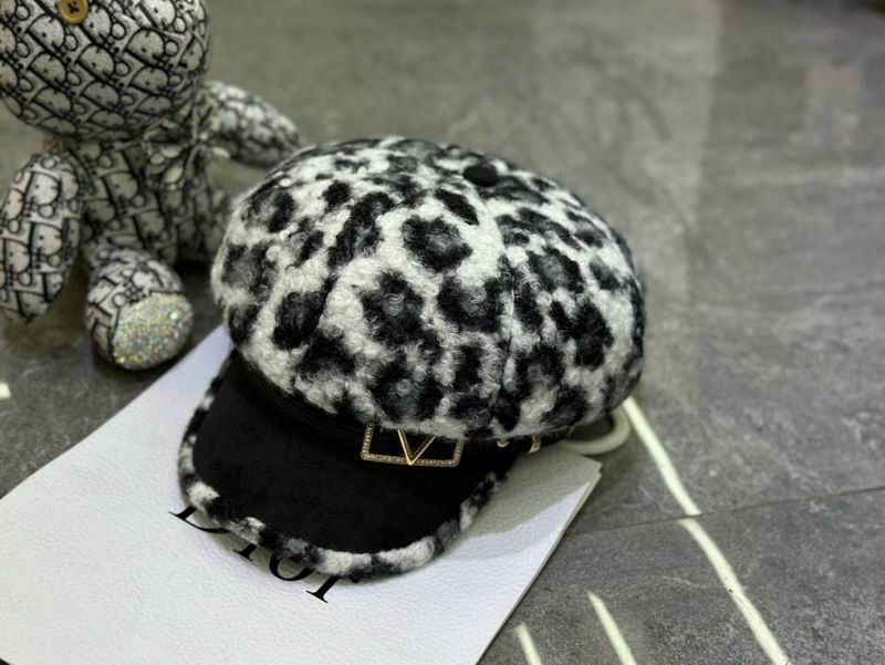 Valentino Cap dx (10)