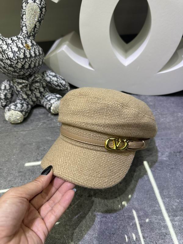 Valentino Cap dx (118)