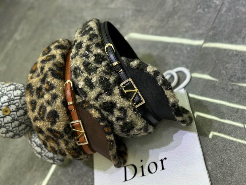 Valentino Cap dx (12)