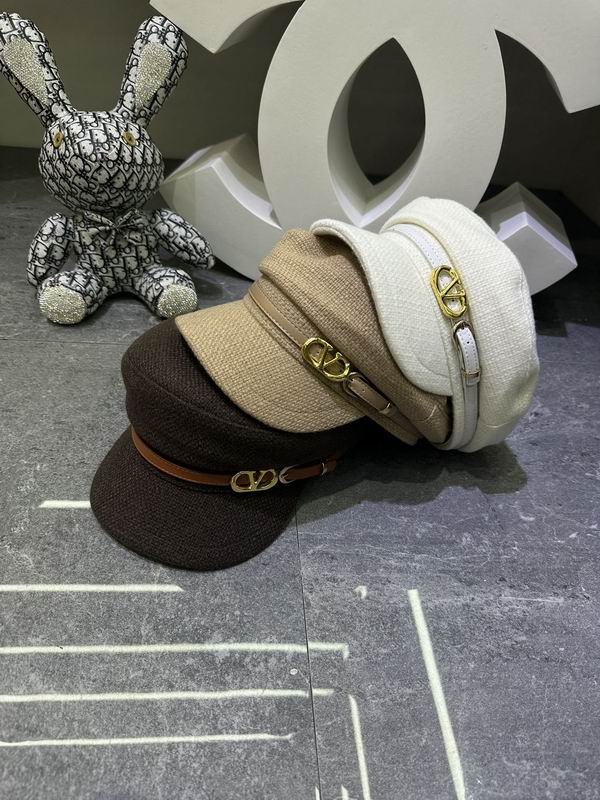 Valentino Cap dx (120)