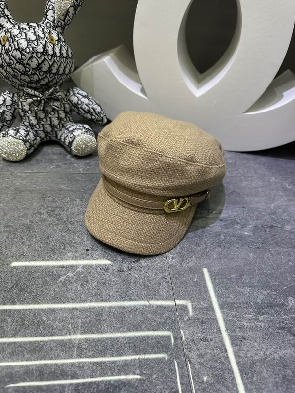 Valentino Cap dx (125)