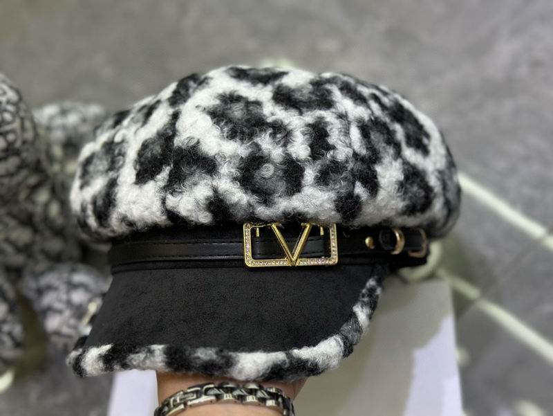 Valentino Cap dx (14)