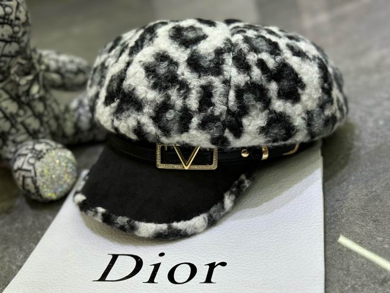 Valentino Cap dx (15)