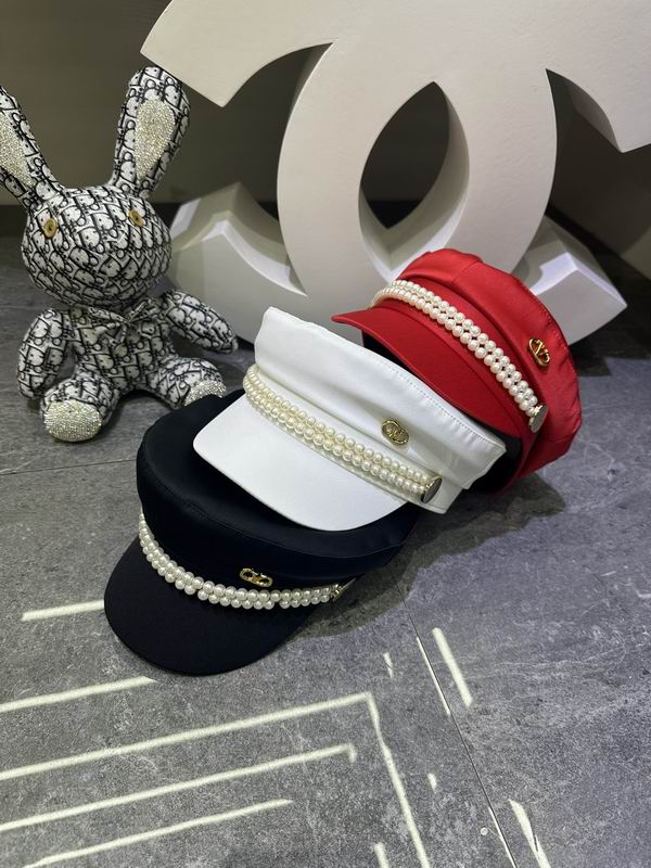 Valentino Cap dx (154)