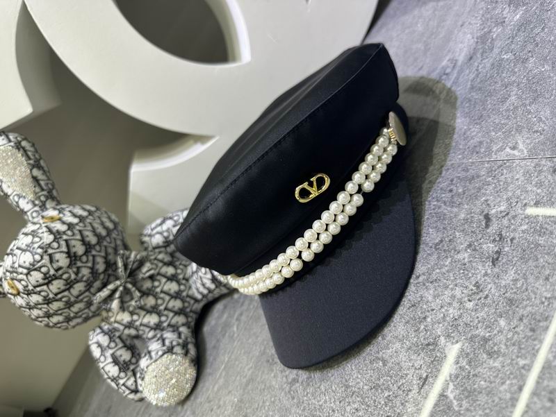 Valentino Cap dx (155)