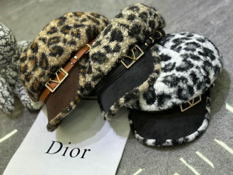 Valentino Cap dx (16)