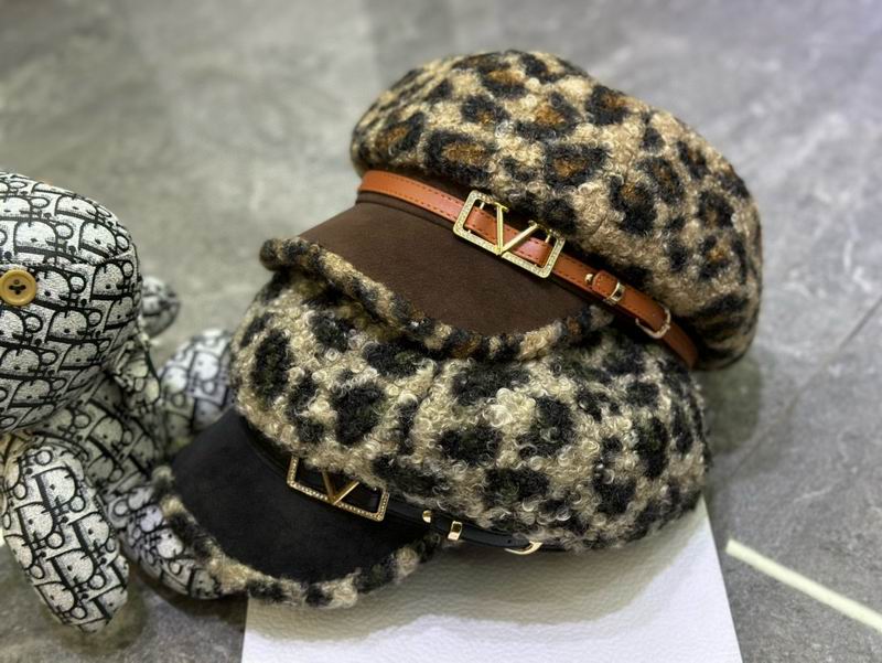 Valentino Cap dx (18)