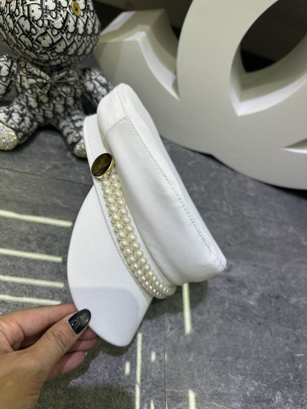 Valentino Cap dx (472)