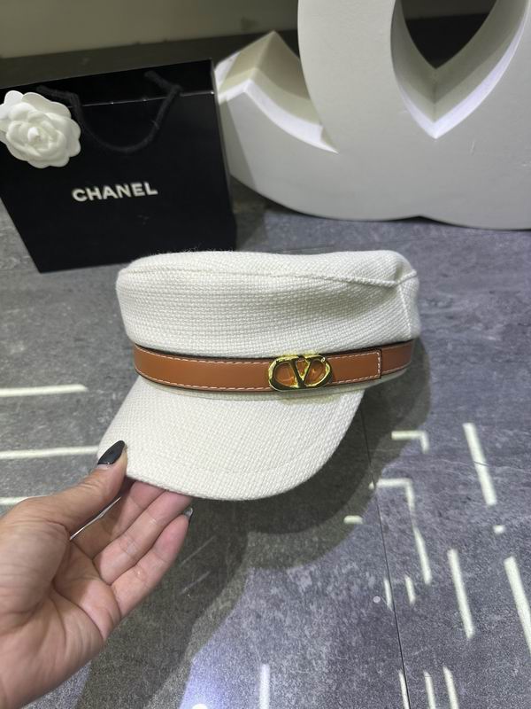 Valentino cap dx (765)