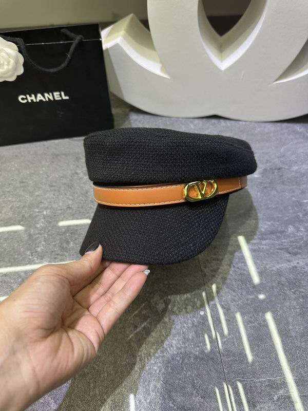 Valentino cap dx (767)