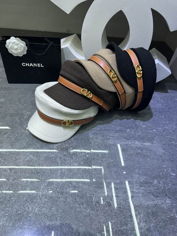 Valentino cap dx (770)