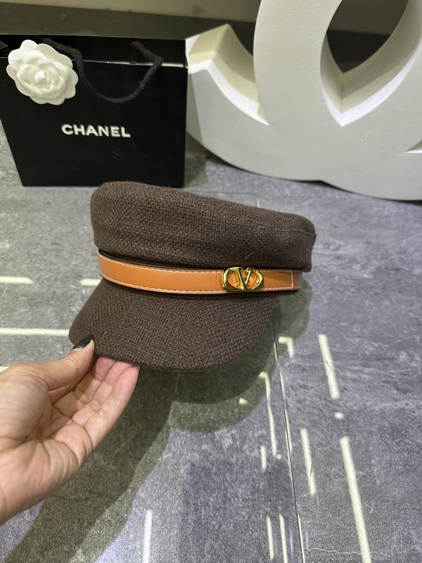 Valentino cap dx (775)