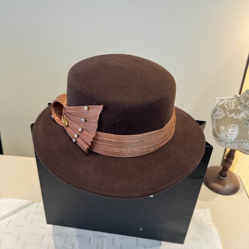 Valentino top hat (123)