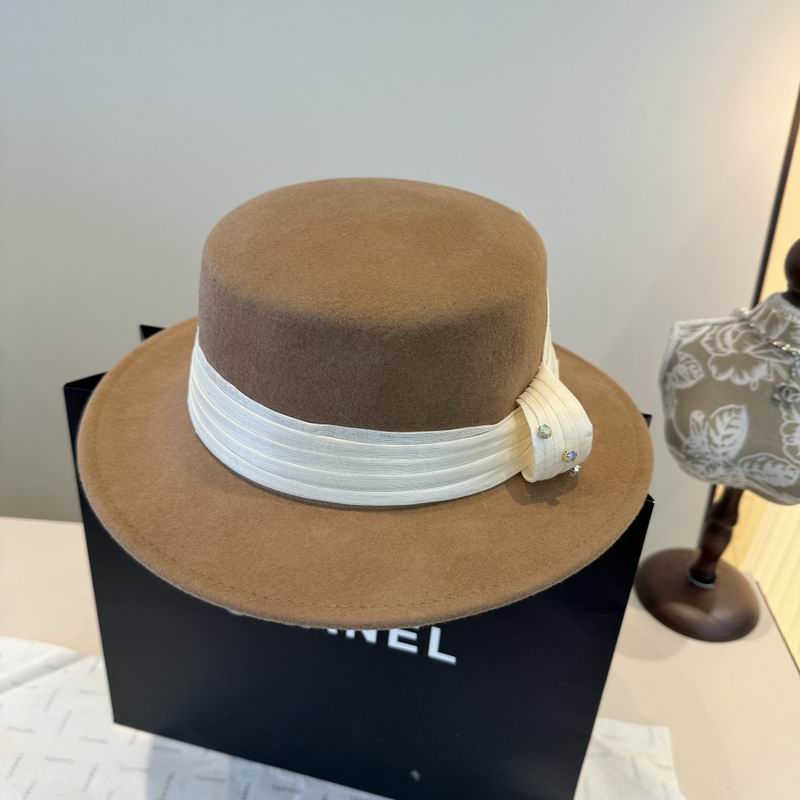 Valentino top hat (130)