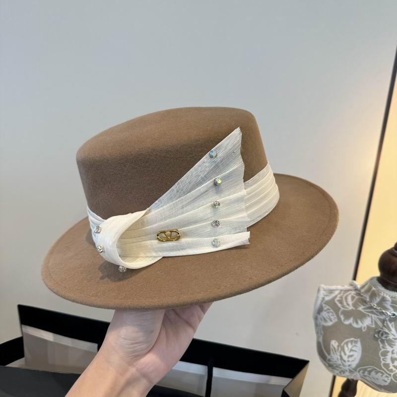 Valentino top hat (133)