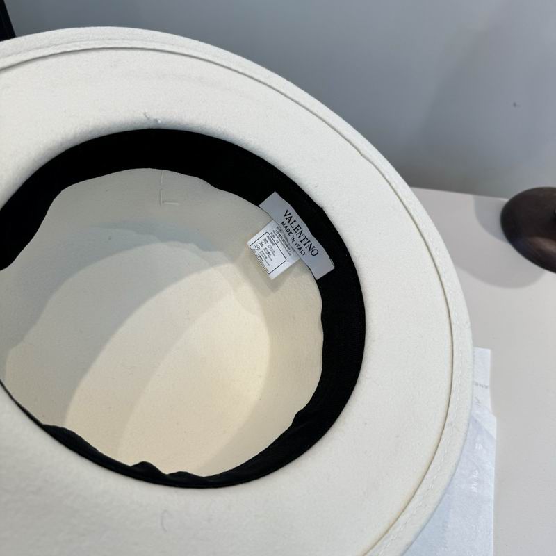 Valentino top hat (138)