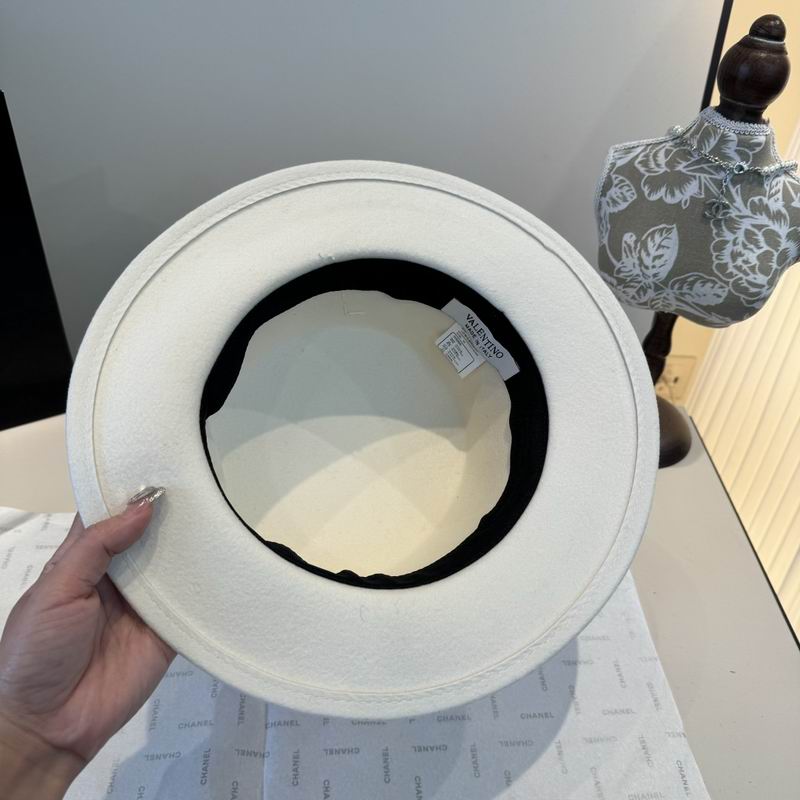 Valentino top hat (139)