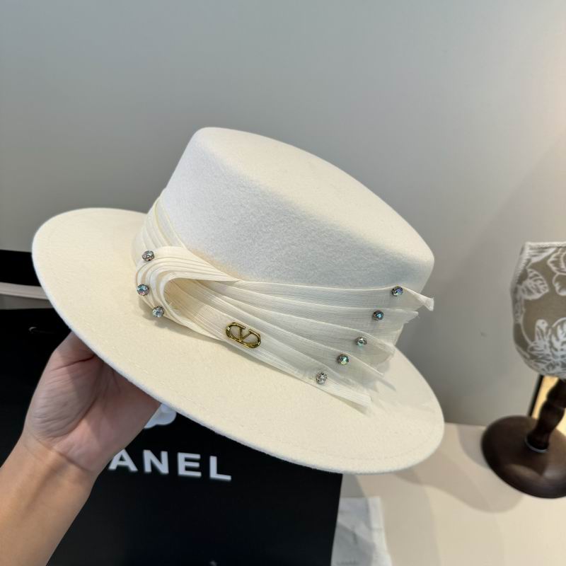 Valentino top hat (143)