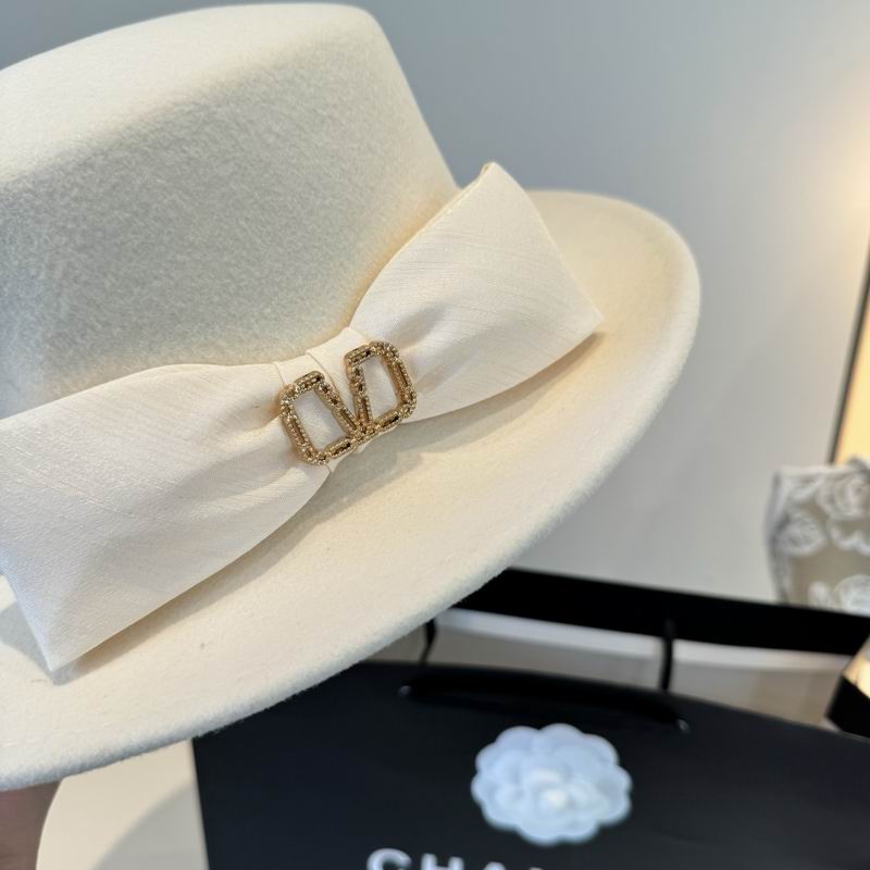 Valentino top hat (149)