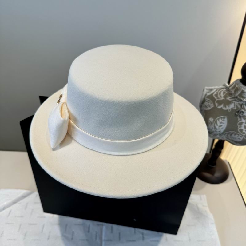Valentino top hat (153)
