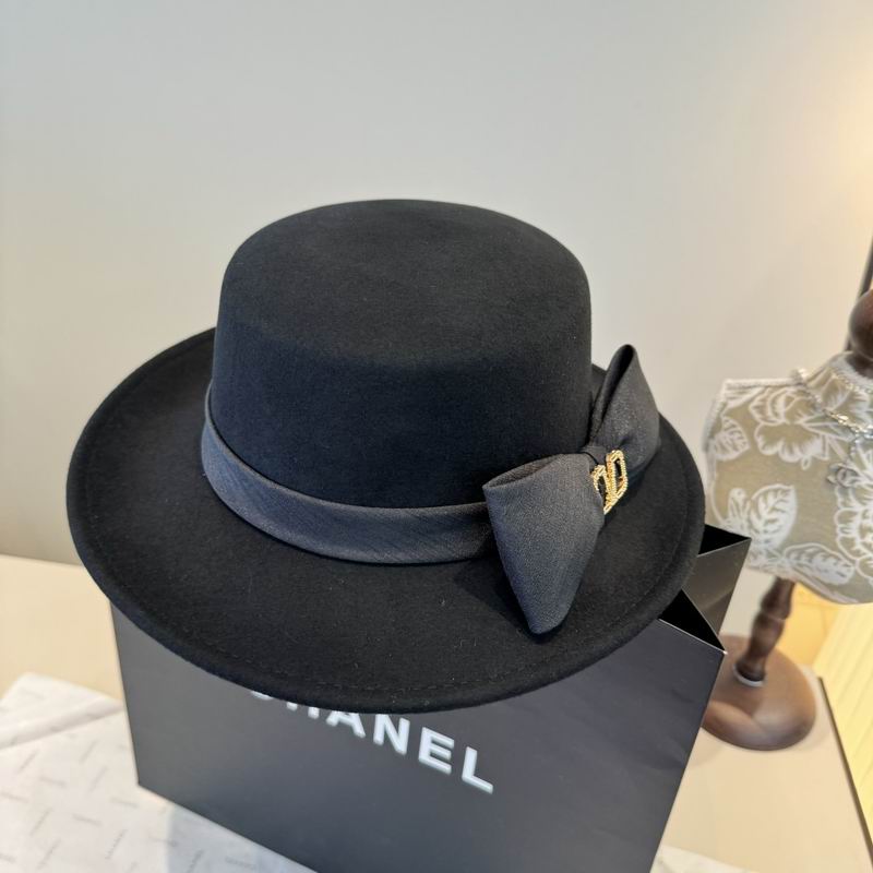 Valentino top hat (162)